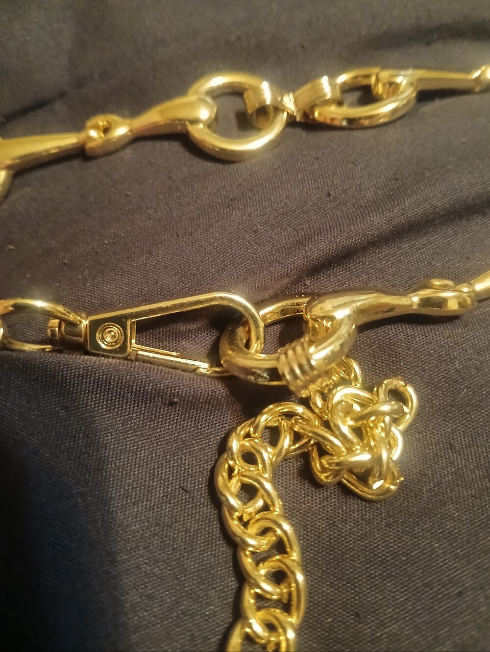 1980s Gold Chain Belt - Picture 3 of 4
